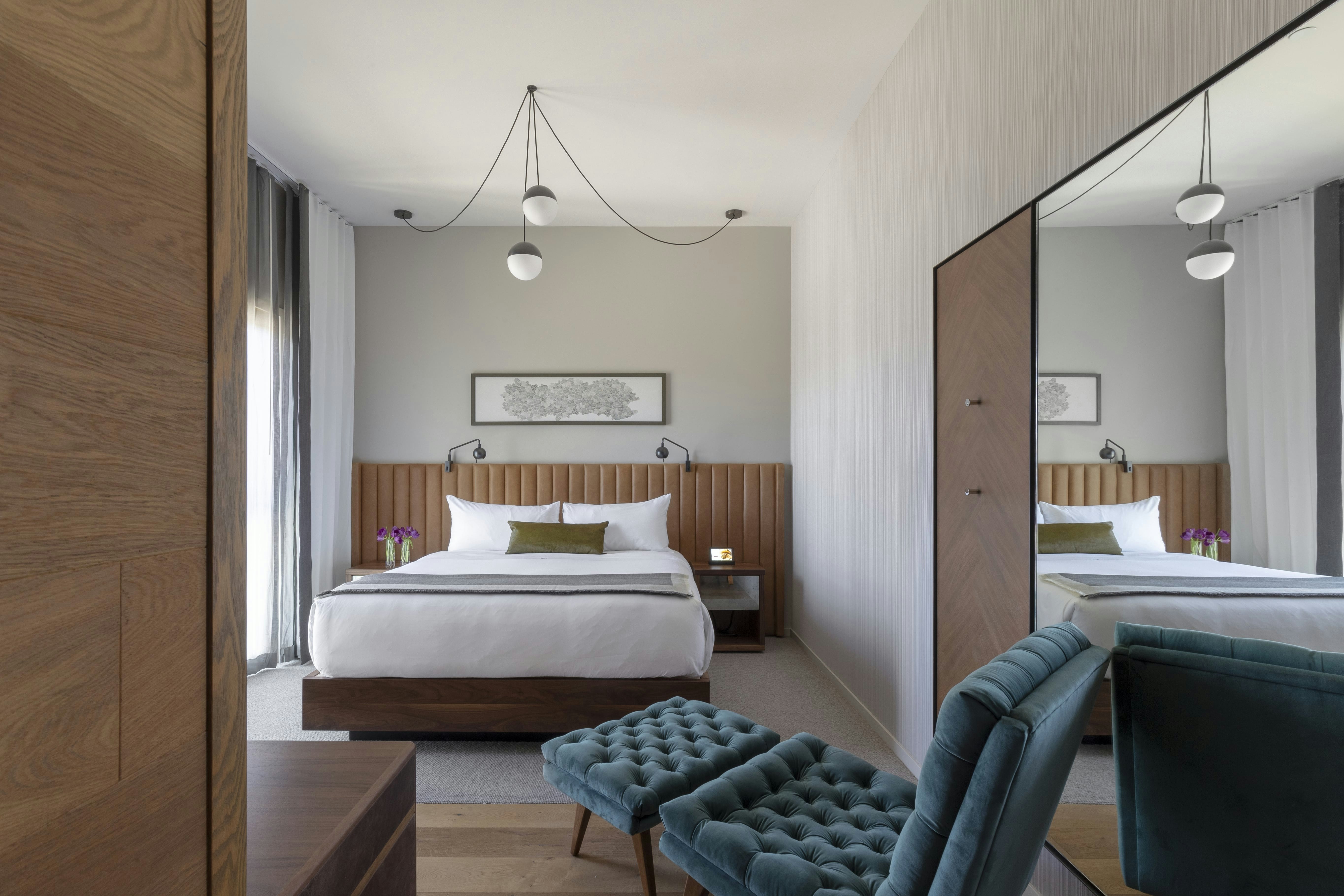 Superior, King Bed