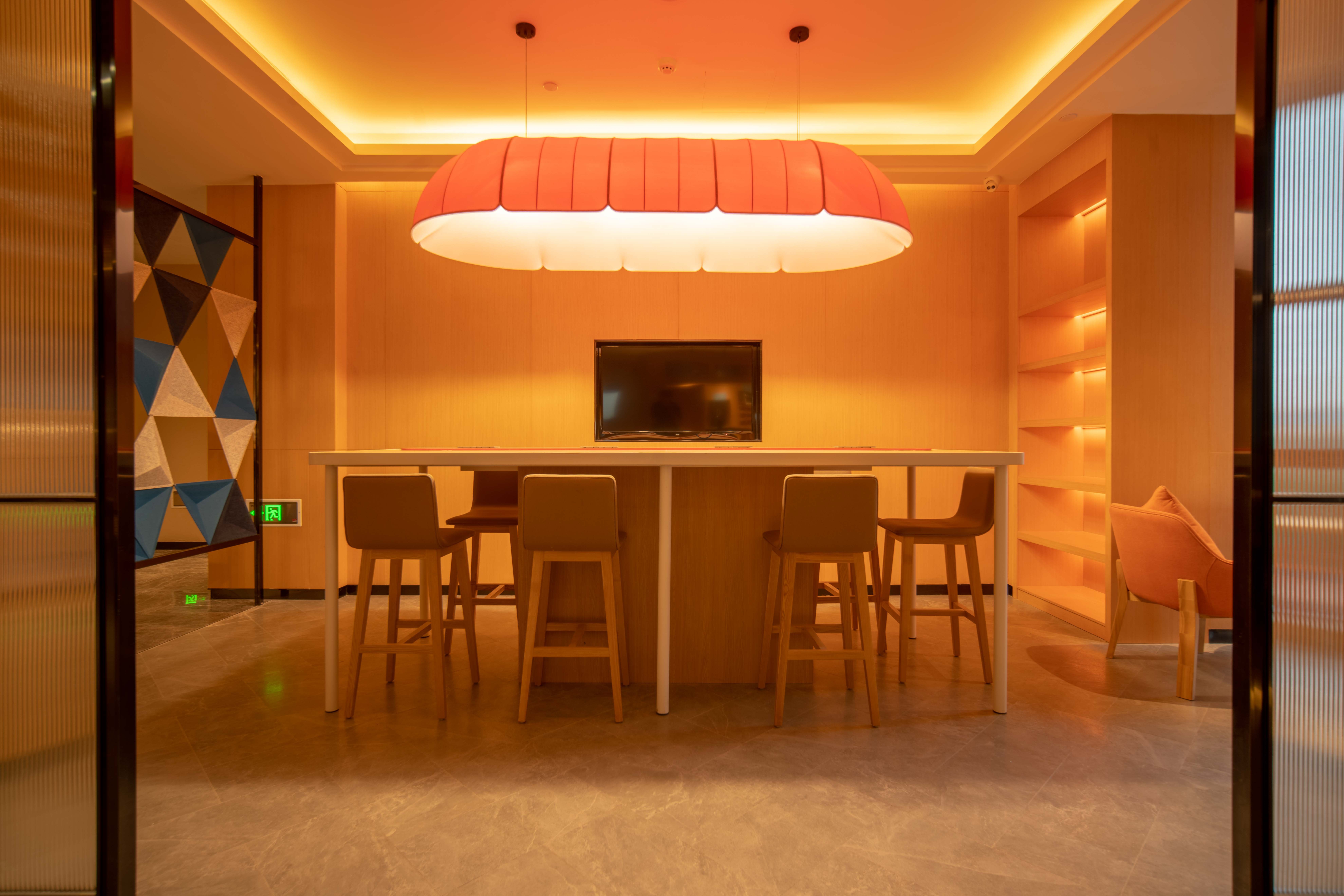 Holiday Inn Express Huaibei City Center 42/58