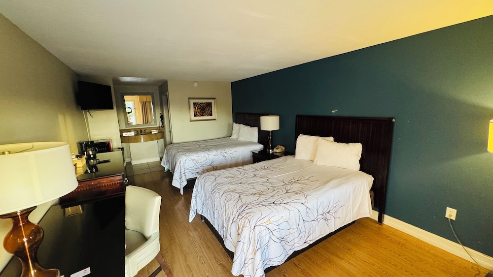 Monte Carlo Inn - Near Disney 32/50