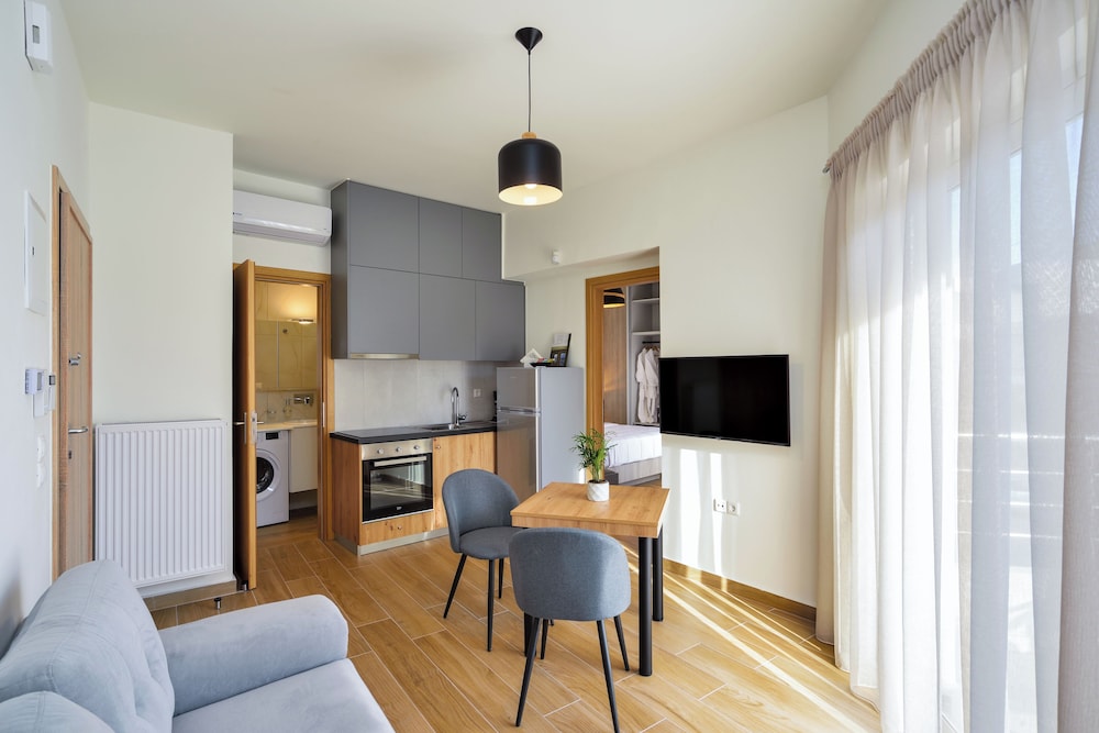 Elia Residences 34/59