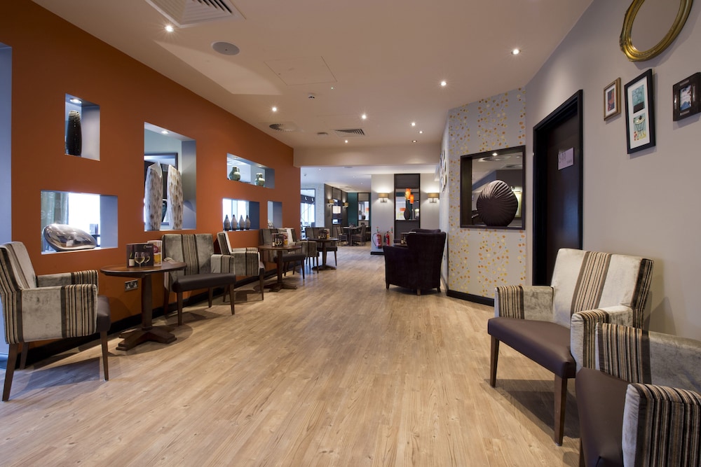Premier Inn Exeter City Centre hotel 25/40