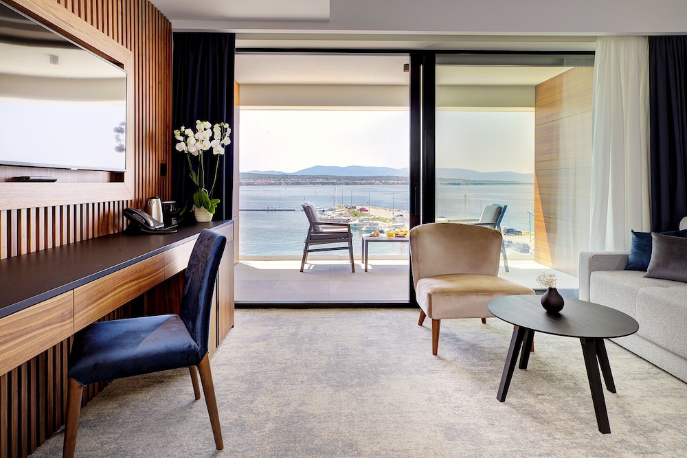 Riva Luxury Hotel 39/69