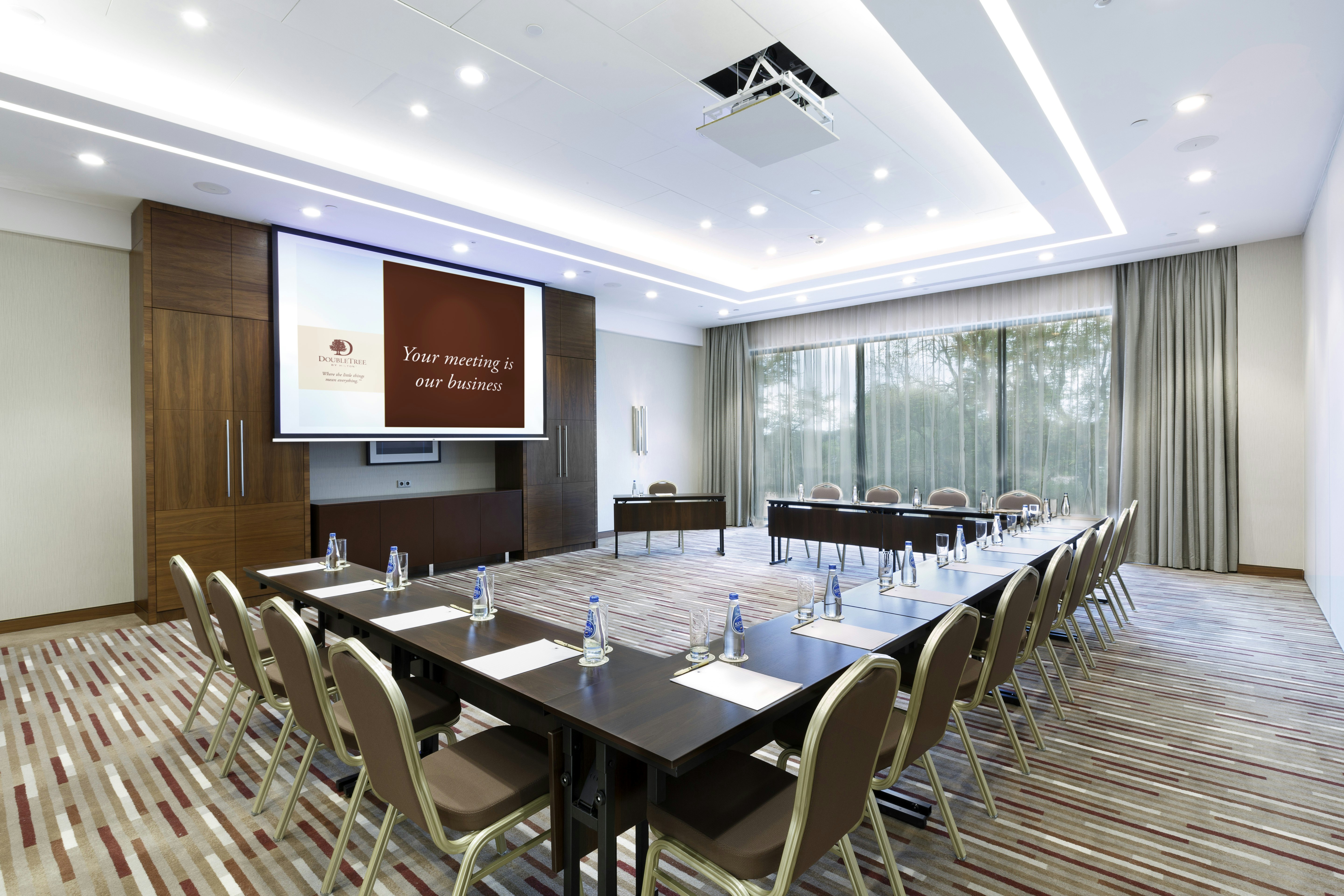 DoubleTree By Hilton Hotel and Conference Centre Warsaw 57/67
