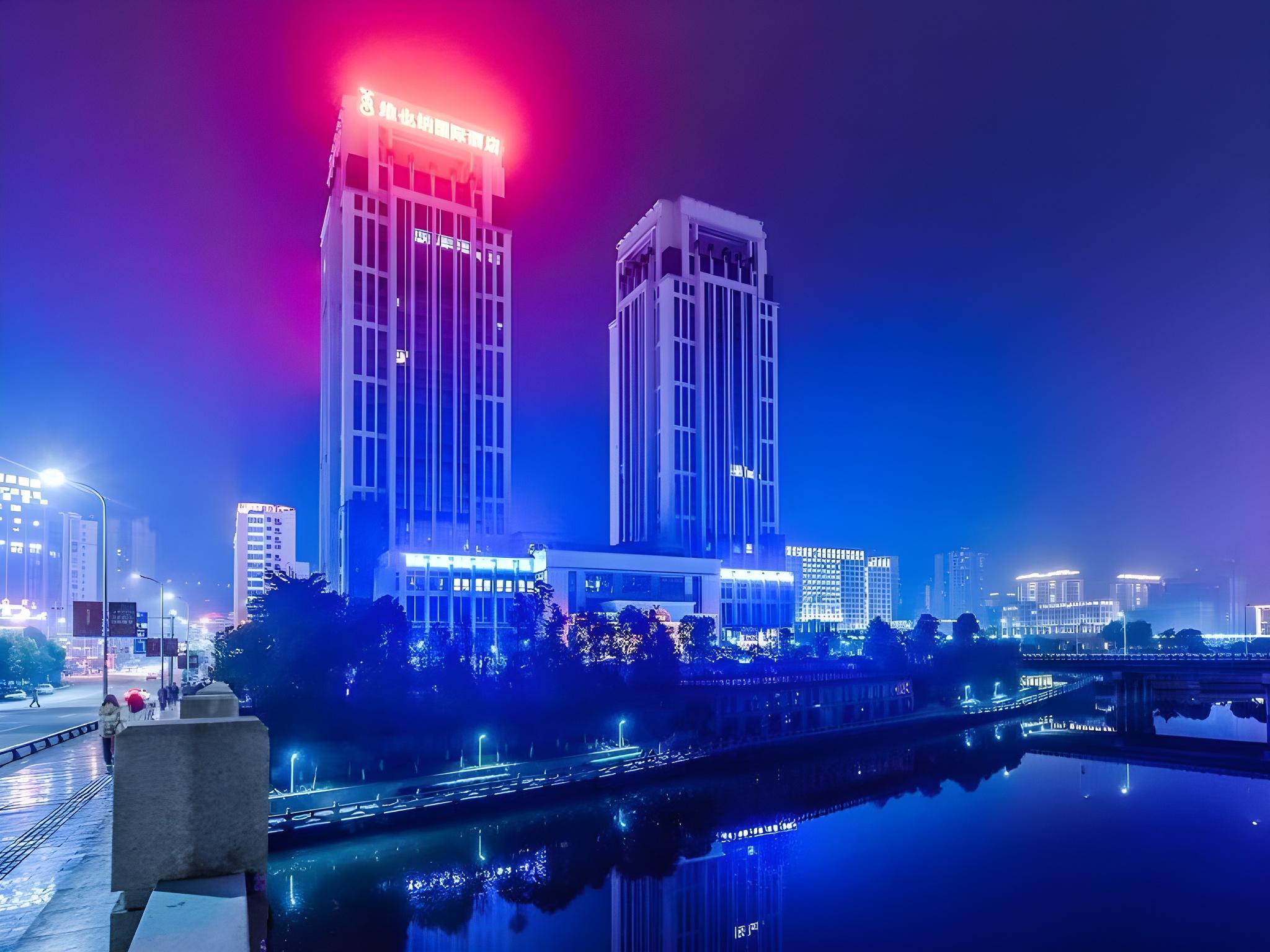 Vienna International Hotel (Nanchuan District Wanda Plaza) 53/56