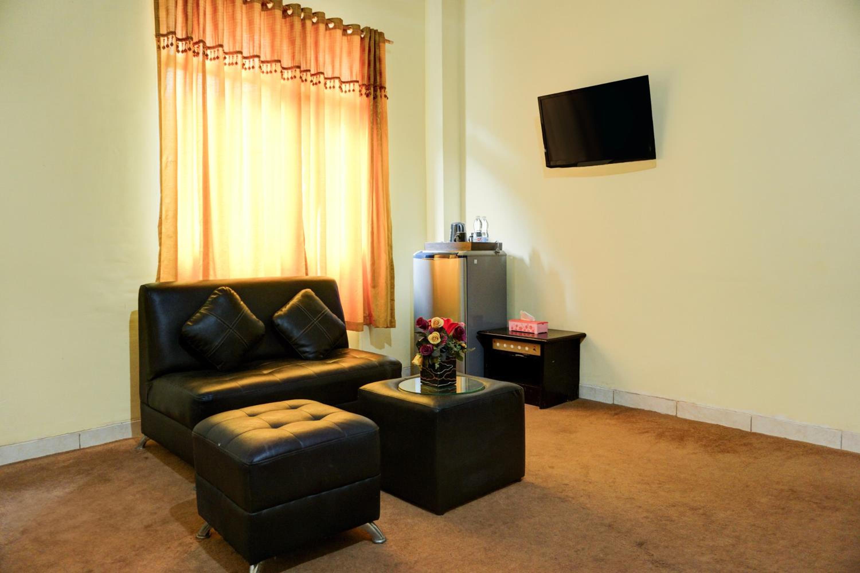 OYO 2255 Hotel Aifih 29/39