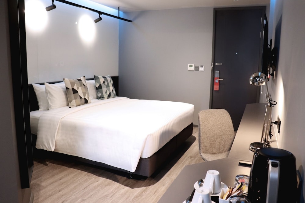 The Quarter Hotel Silom By UHG 22/68