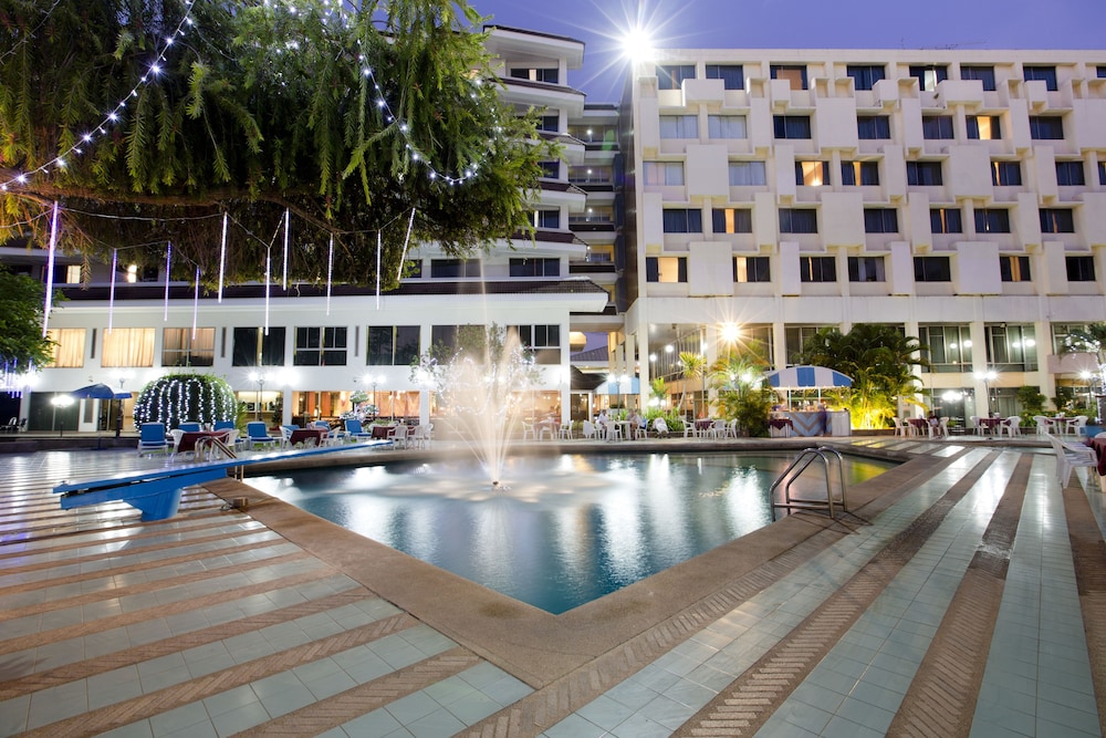 Charoen Hotel 2/71