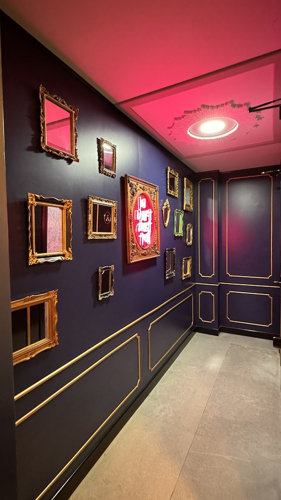 Hotel Helene 4/50