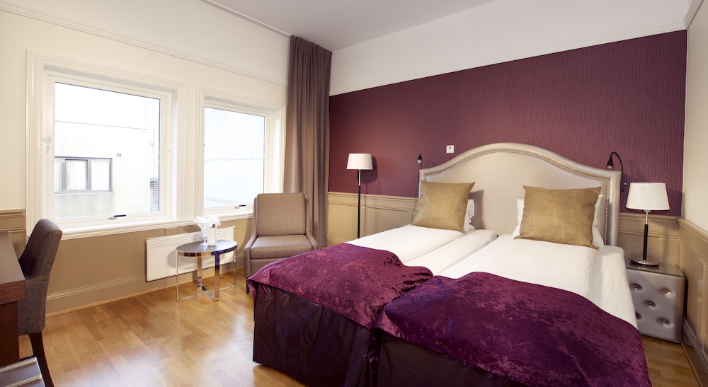 Home Hotel Amanda 5/50