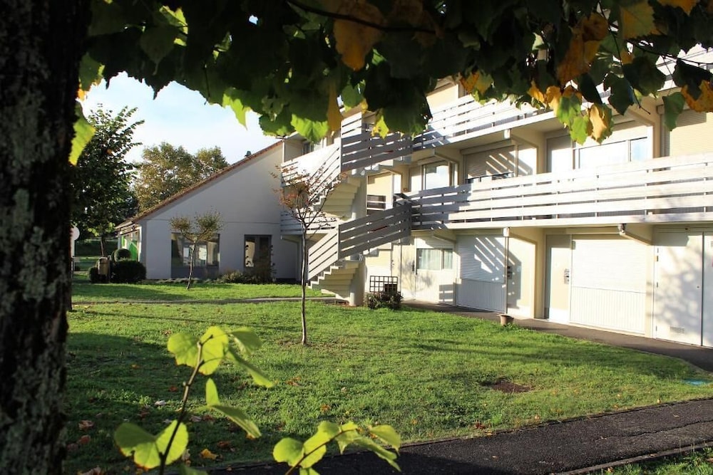 CAMPANILE PERIGUEUX BOULAZAC 52/57