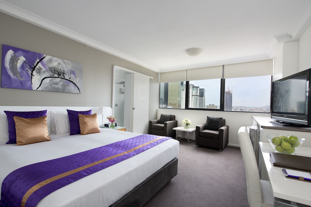 PARK REGIS NORTH QUAY 12/58