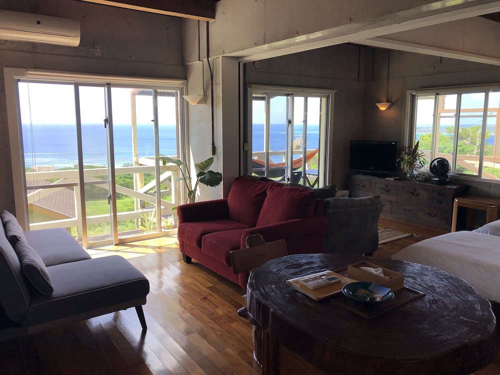 Panorama Ocean View Cottage 18/50