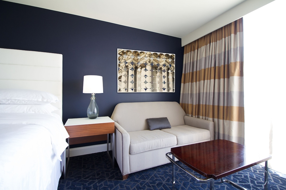 Hotel Tampa Riverwalk 27/55