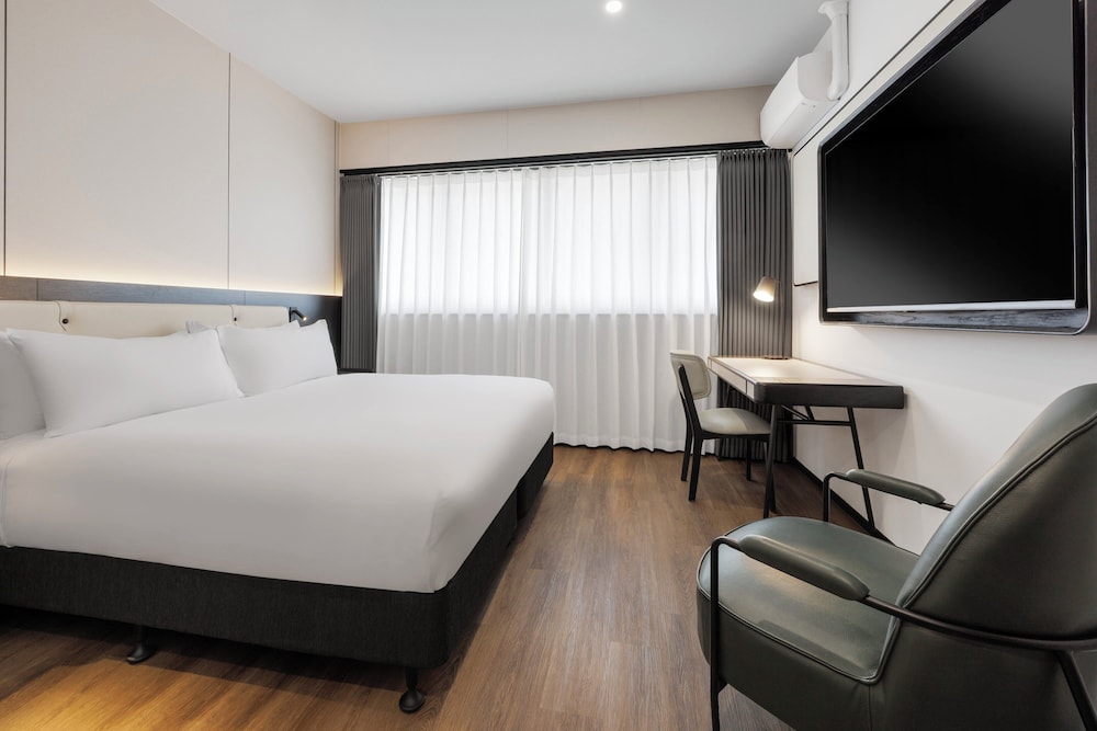 Premium, King Bed
