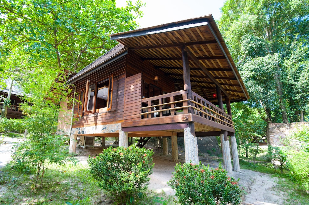 SENSI PARADISE BEACH RESORT 3/50