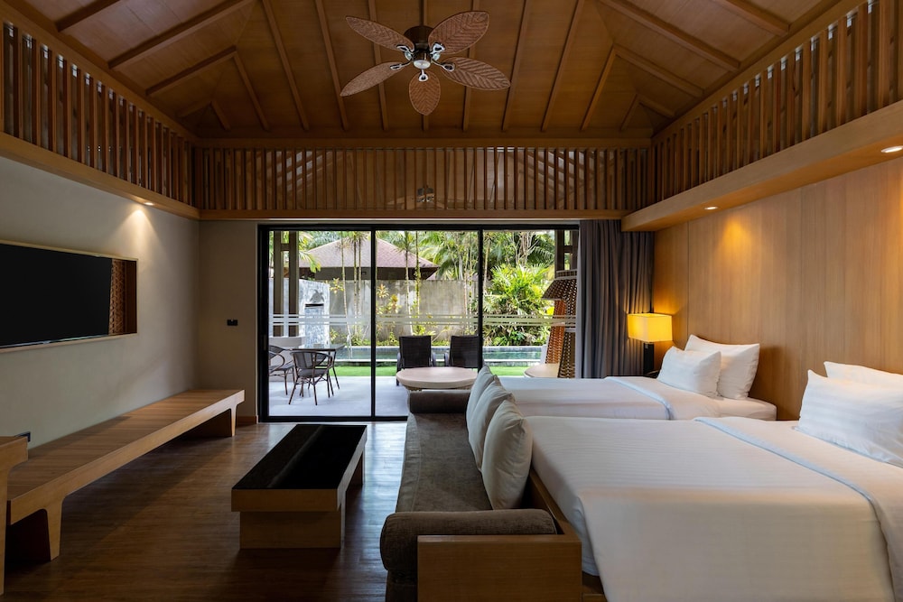 ELITE, POOL, VILLA