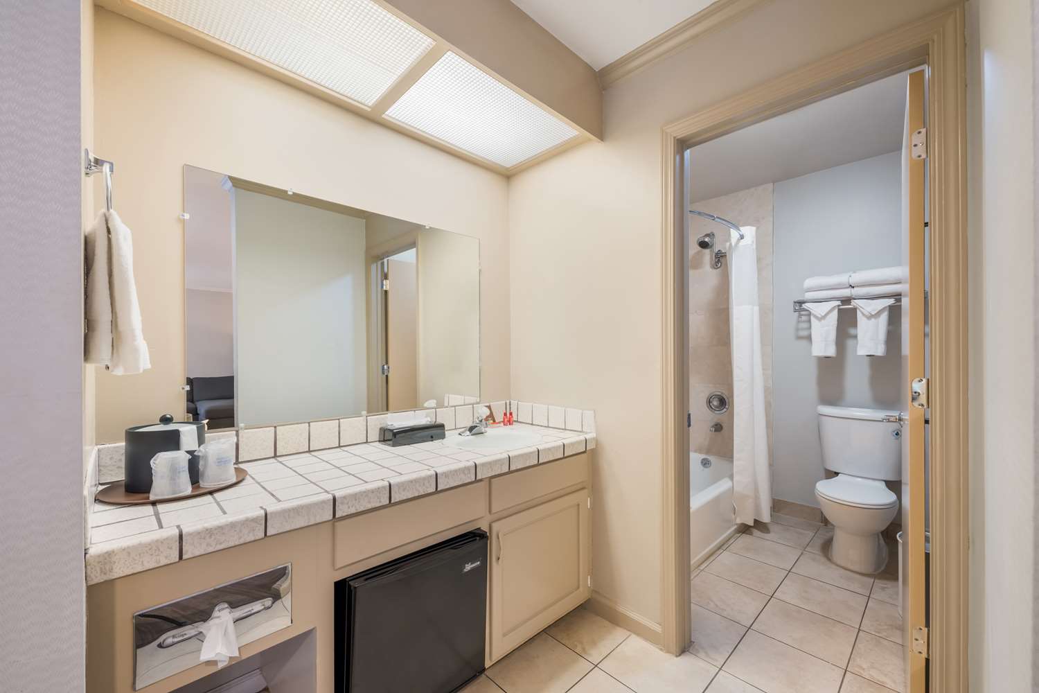 Surestay Plus Hotel By Best Western Mountain View 70/70