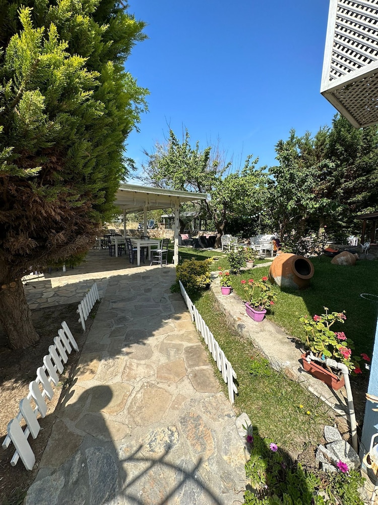 Bozcaada Kirli Otel 24/27
