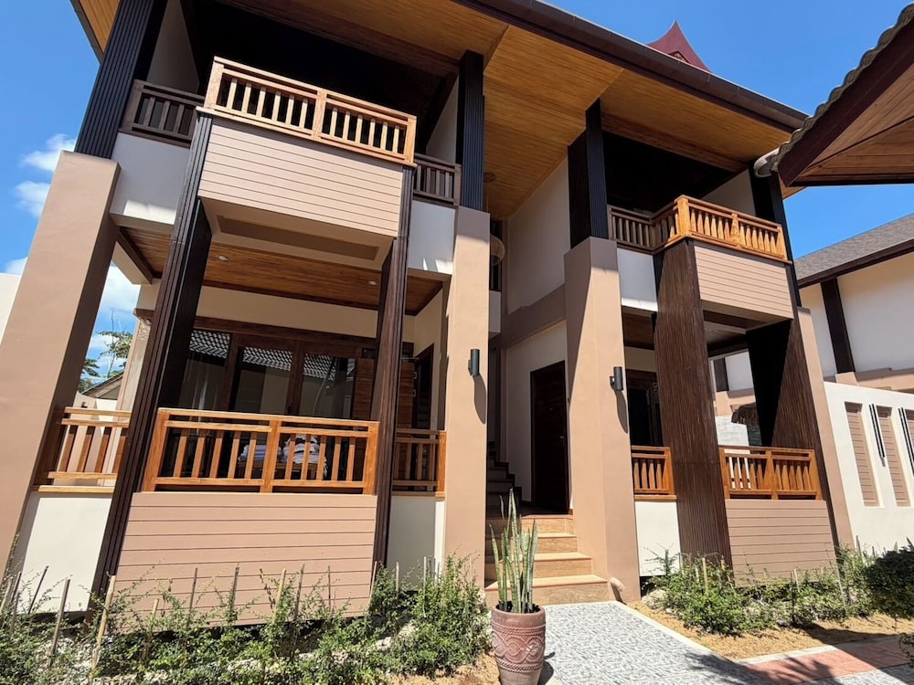 Phi Phi Villa Resort 10/71