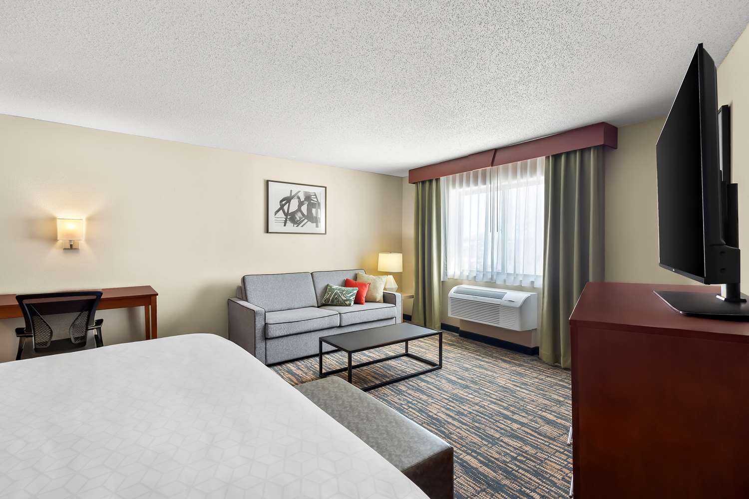 Best Western Fremont/Angola I-80/90 Toll Road 5/19