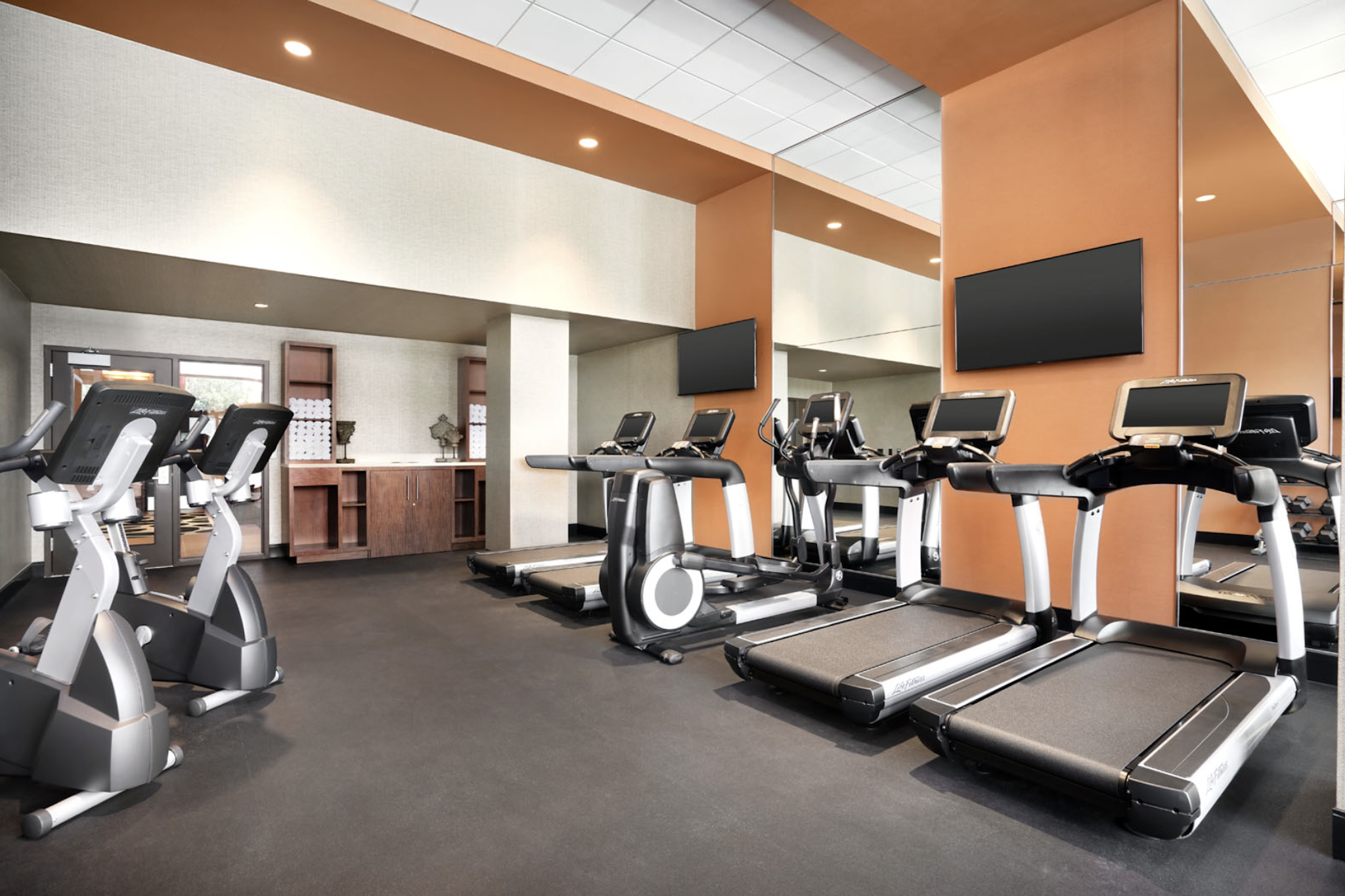 The Landing Hotel at Rivers Casino and Resort 32/63