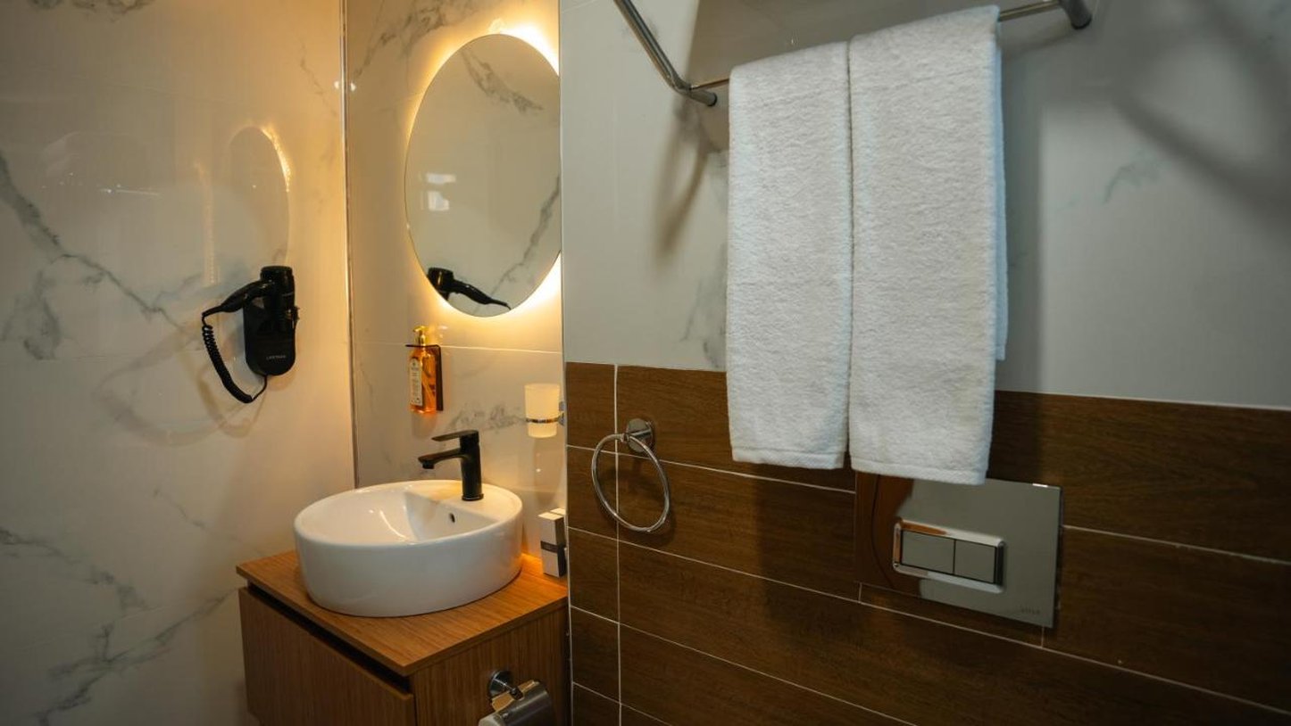 CIP Istanbul Hotel 30/34