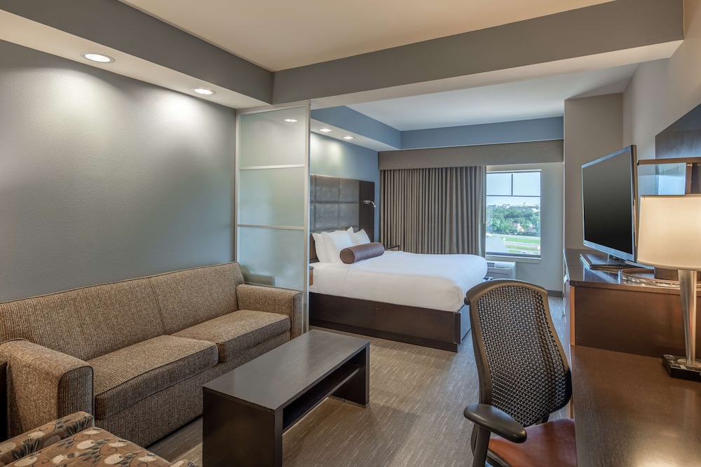 Best Western Premier Bryan College Station 16/41