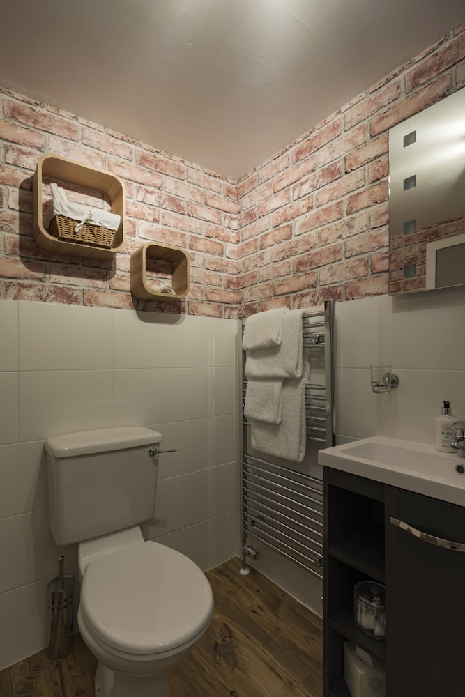 Braeburn Guesthouse 49/50