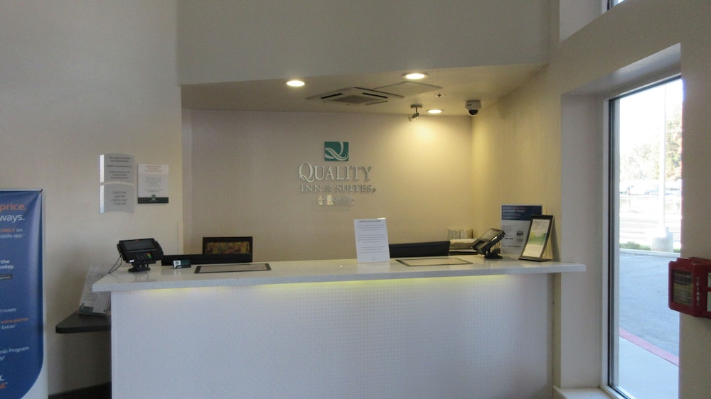 Quality Inn & Suites Fresno Northwest 5/34