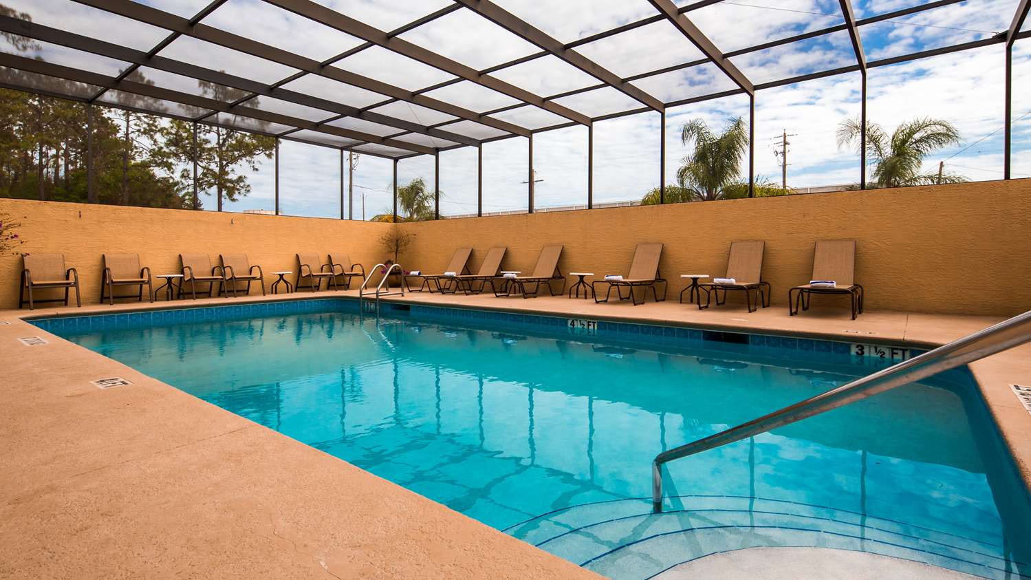 Best Western Mulberry Hotel 5/10