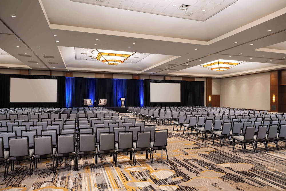 Hyatt Regency Coralville 56/66