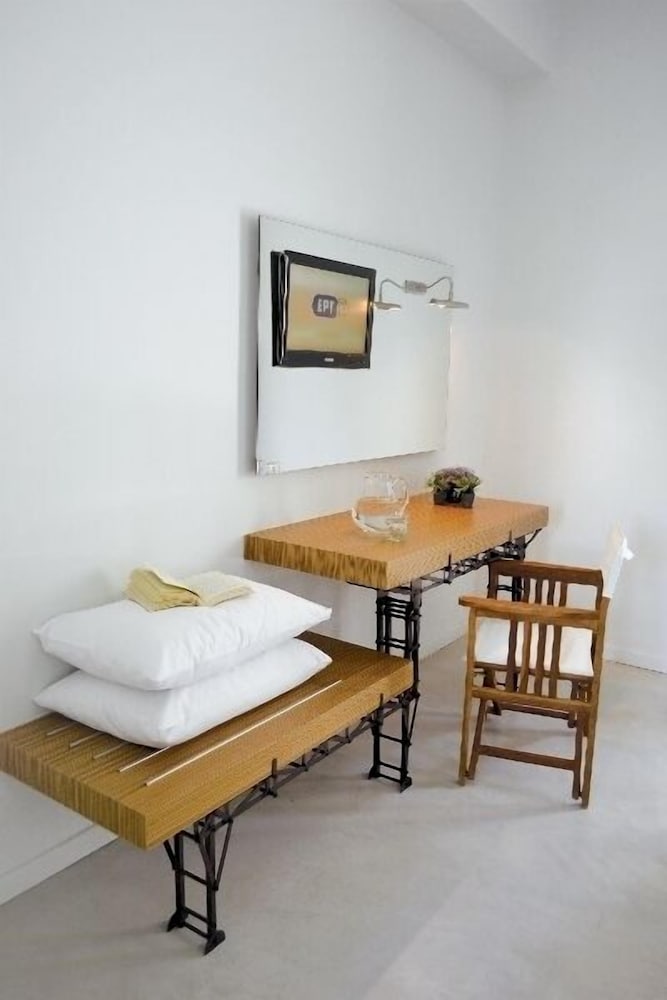 Xanthippi Hotel Apartments 22/42