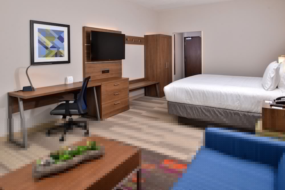 Holiday Inn Express Suites Alachua Gainesville Area 20/73