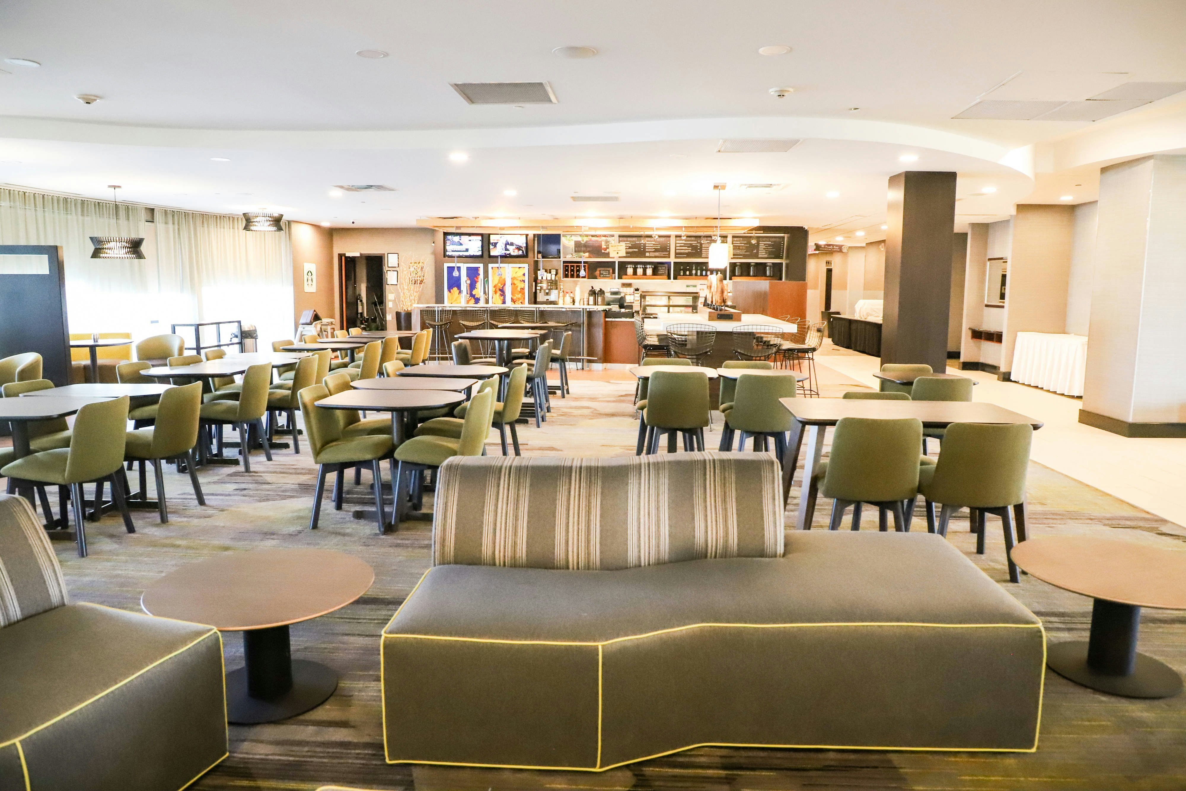 Courtyard By Marriott Toronto Brampton 30/43