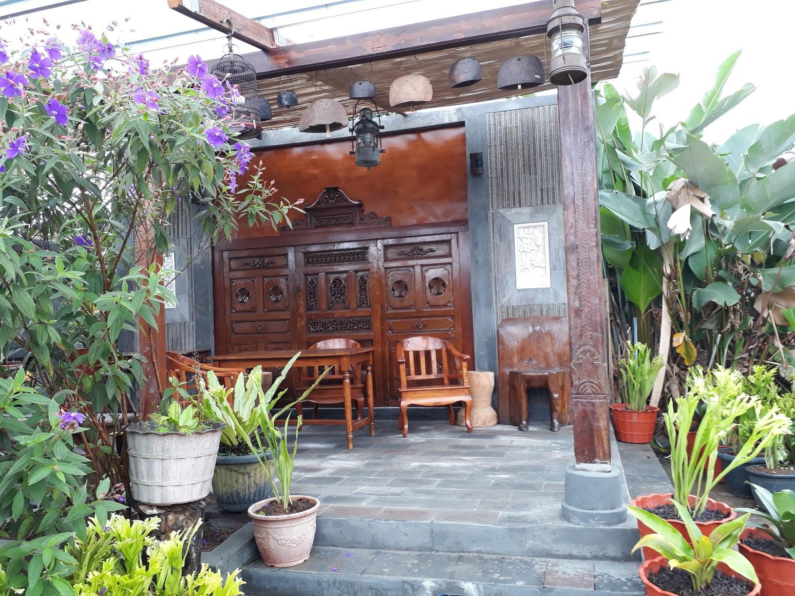 Taman Teratai Hotel 7/50