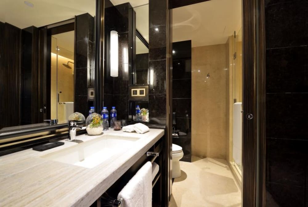 Fuzhou Lakeside Hotel 48/48