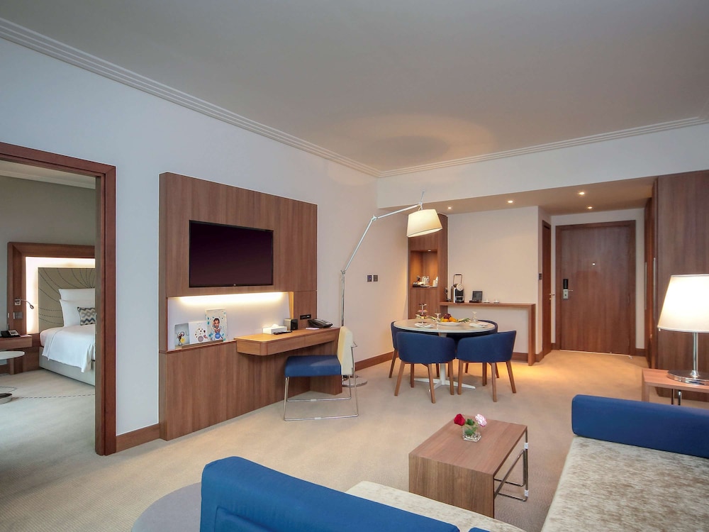 نوفوتيل جازان(Novotel Jazan Hotel) 46/76
