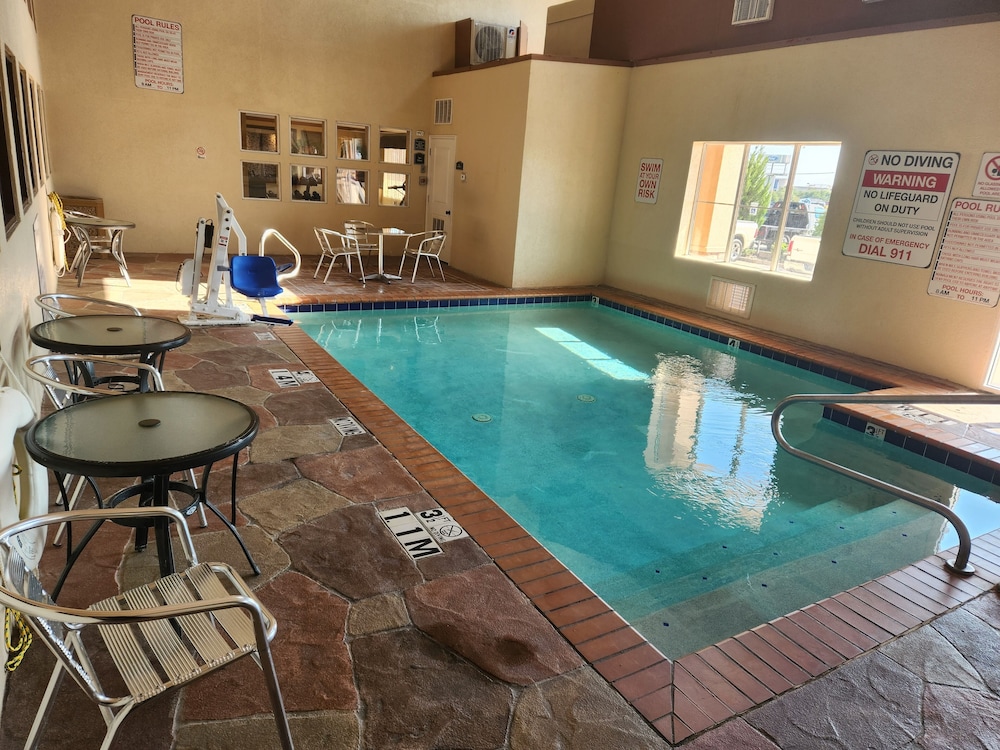swimming pool spa