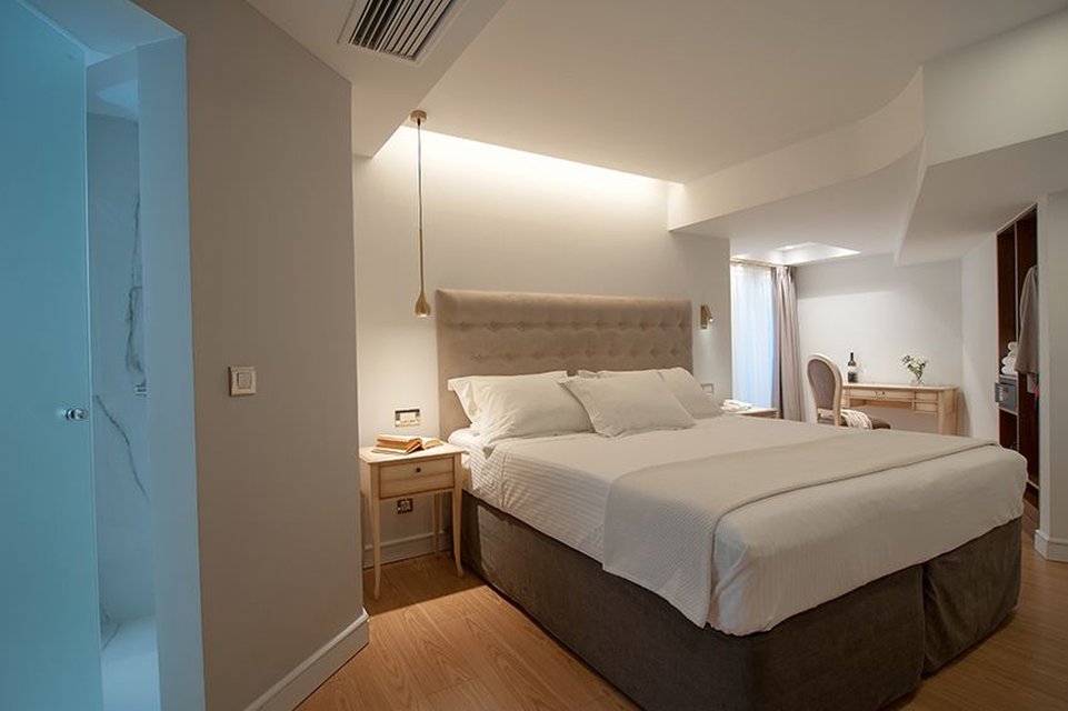 Lifestyle, Double Bed