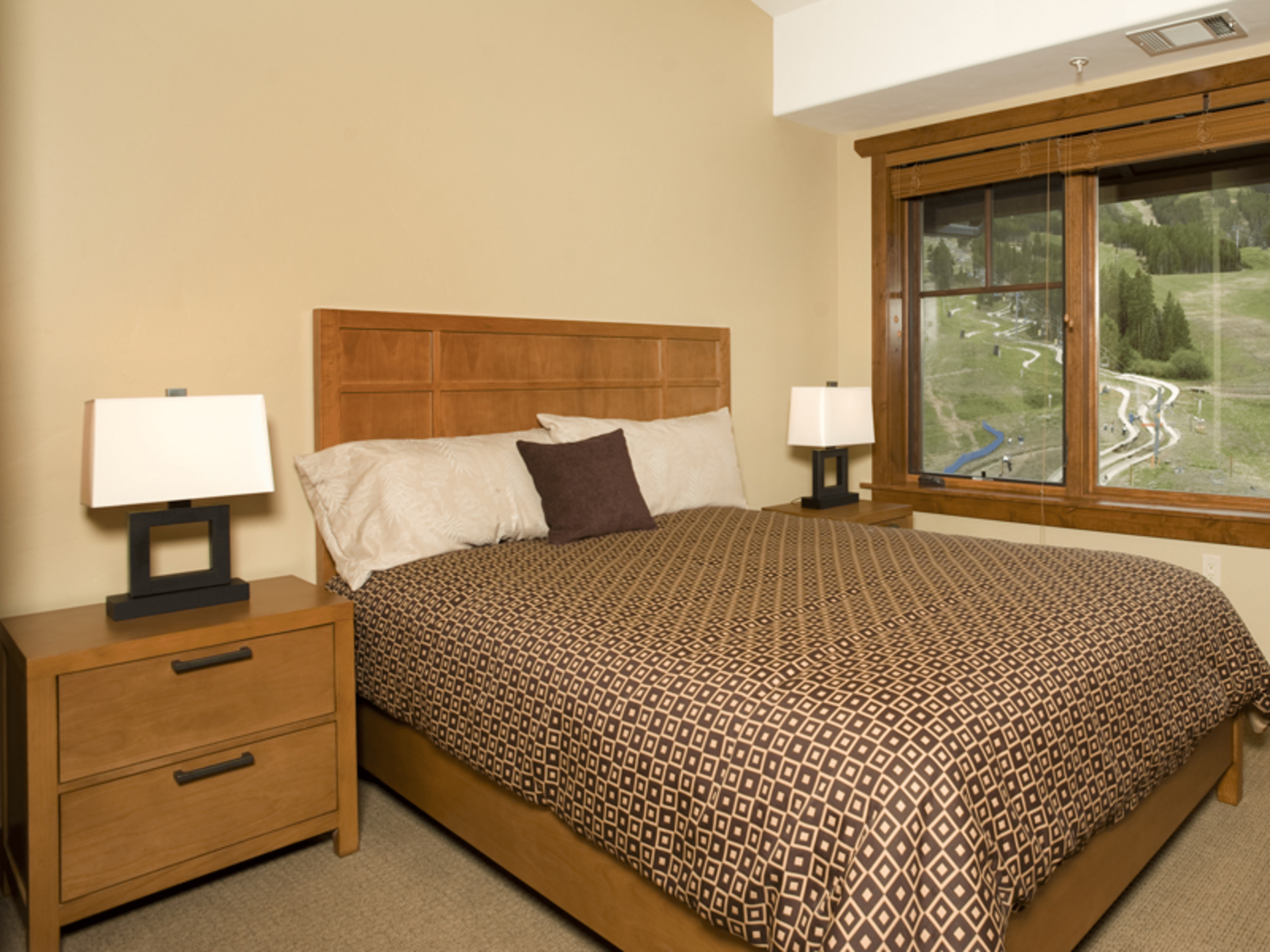 One Ski Hill Place A Rockresort 11/63