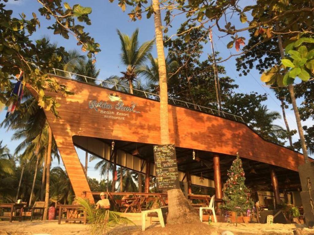 Golden Pearl Beach Resort 4/53