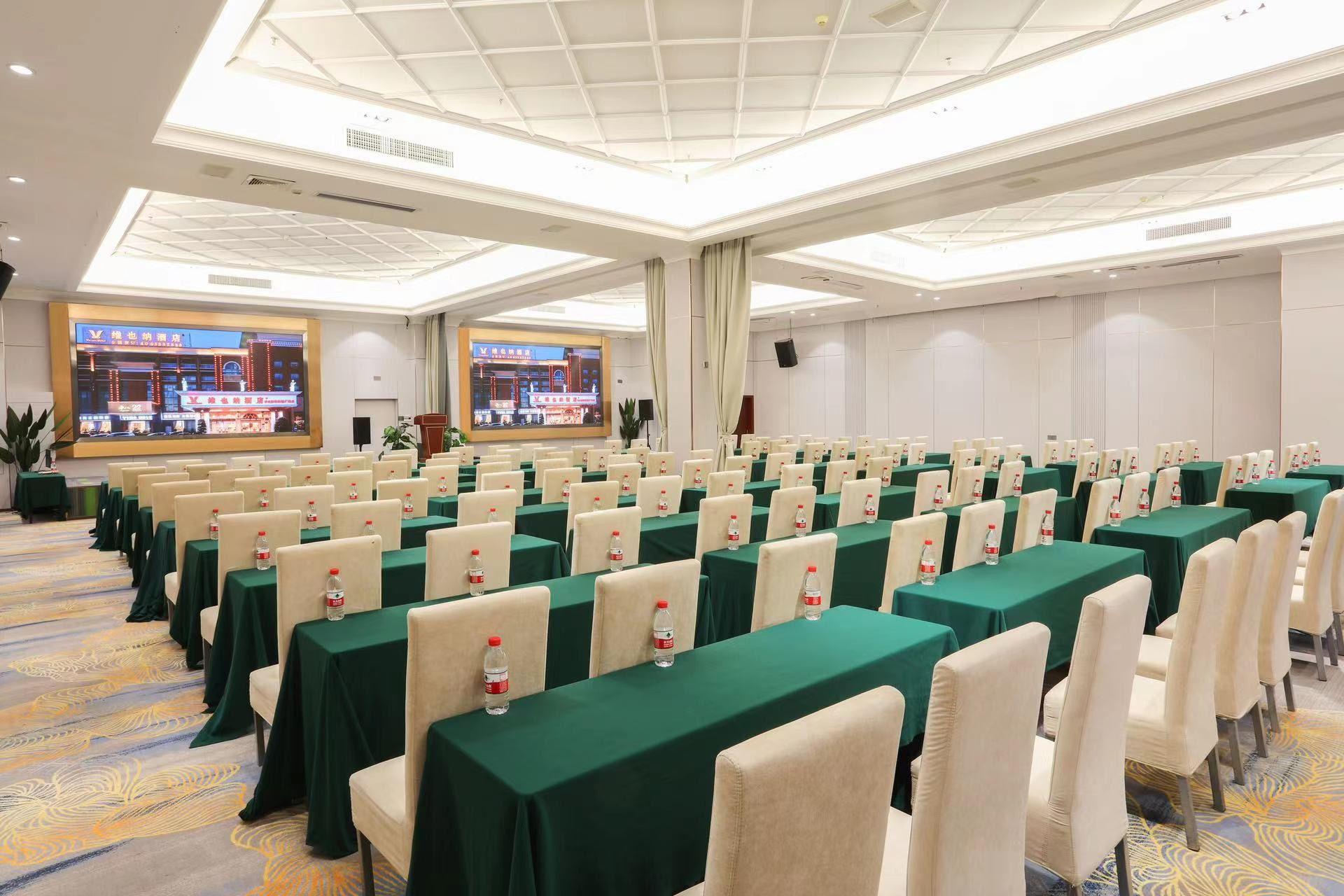Vienna Hotel (Guangzhou Panyu Qiaonan Aoyuan Square) 47/50