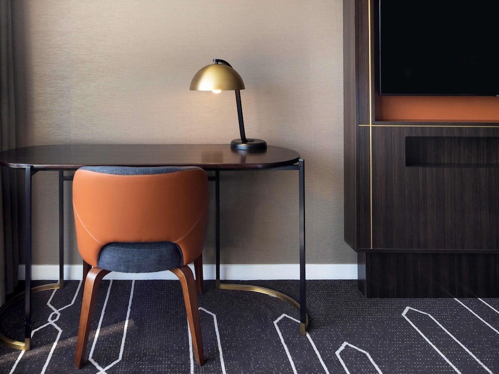 Mercure Sydney Parramatta 8/50