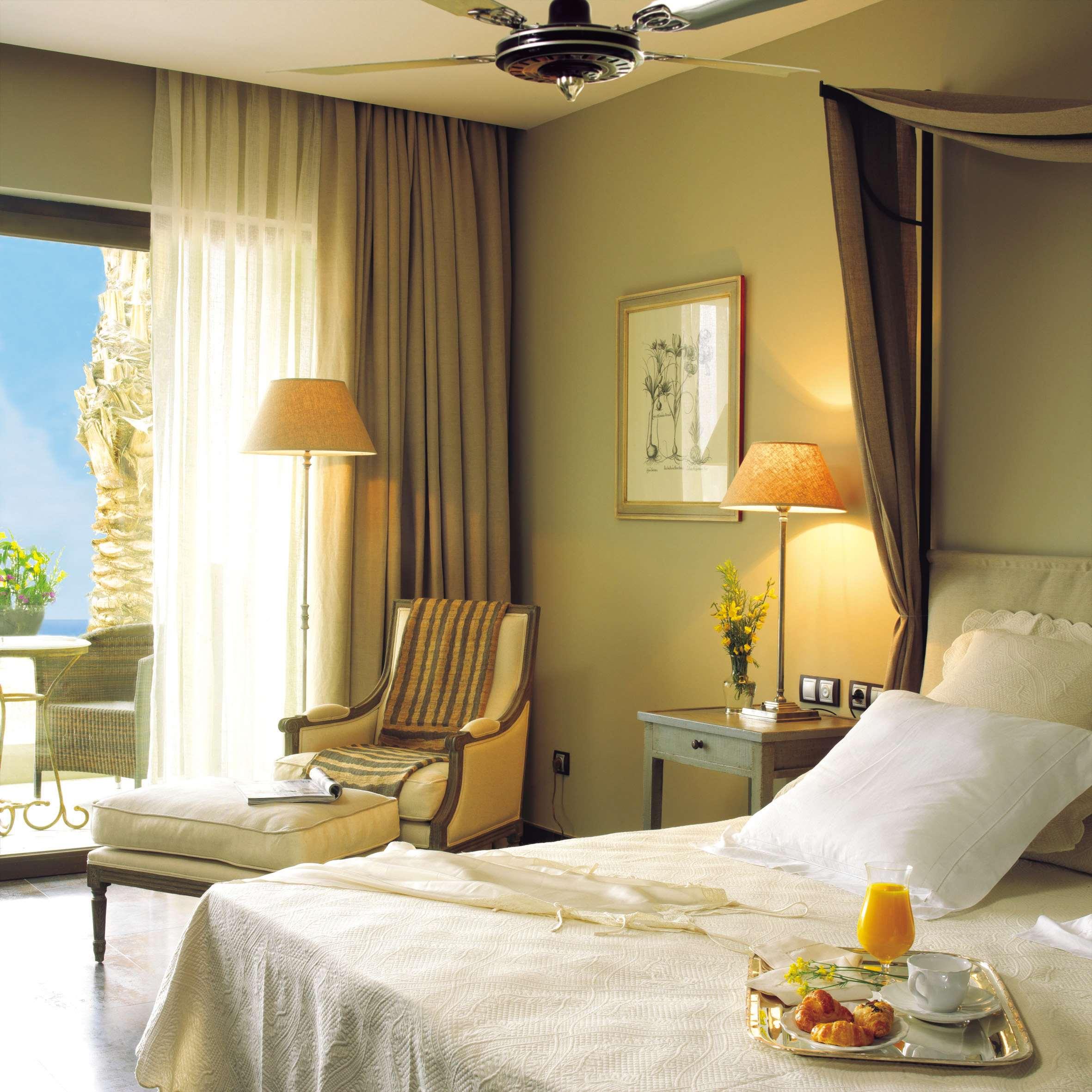 Deluxe, Double or Twin Bed, Sea View