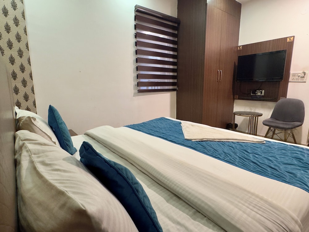 HOTEL PAWAN PLAZA 25/39