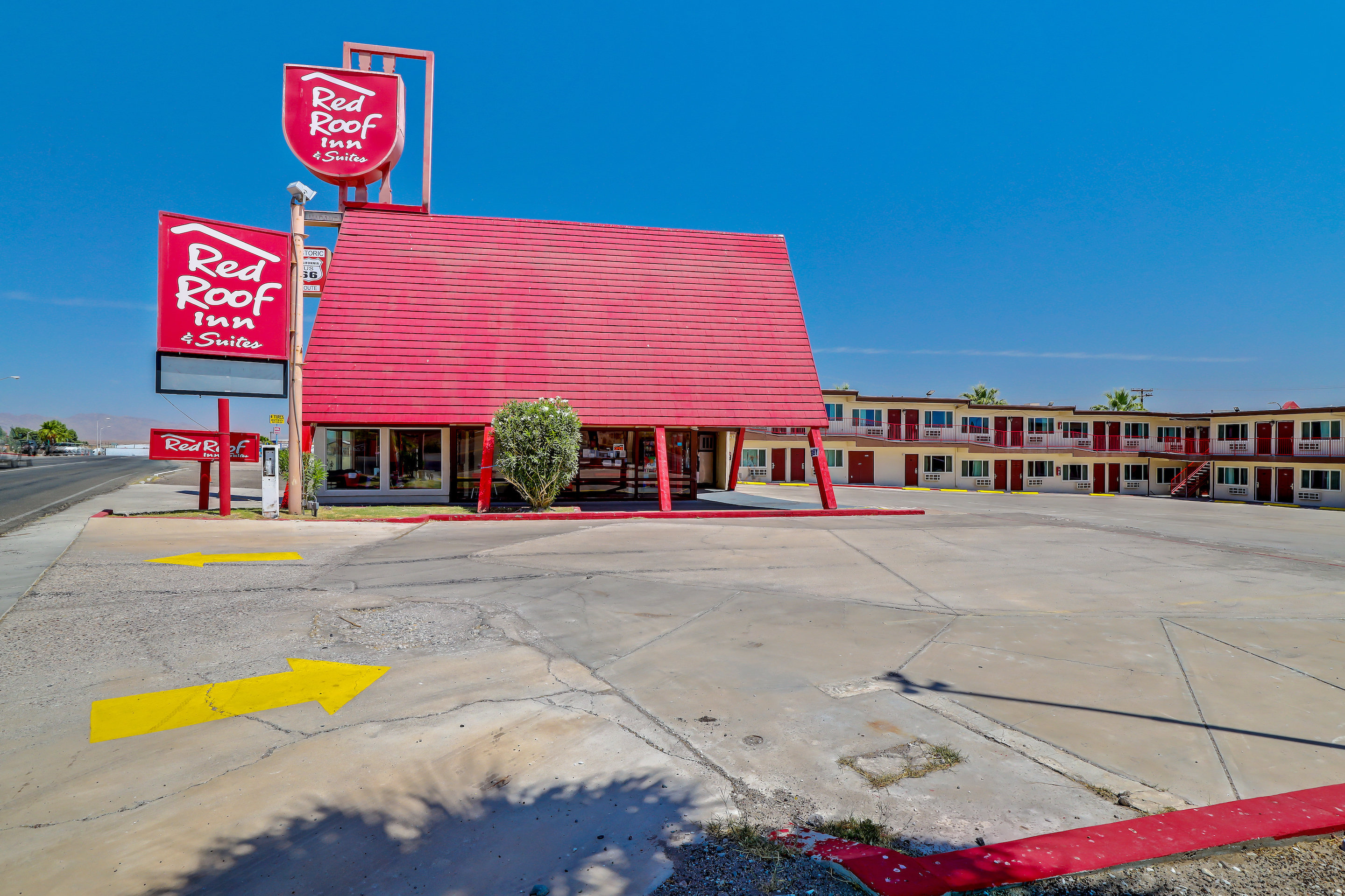 Red Roof Inn Needles 41/45