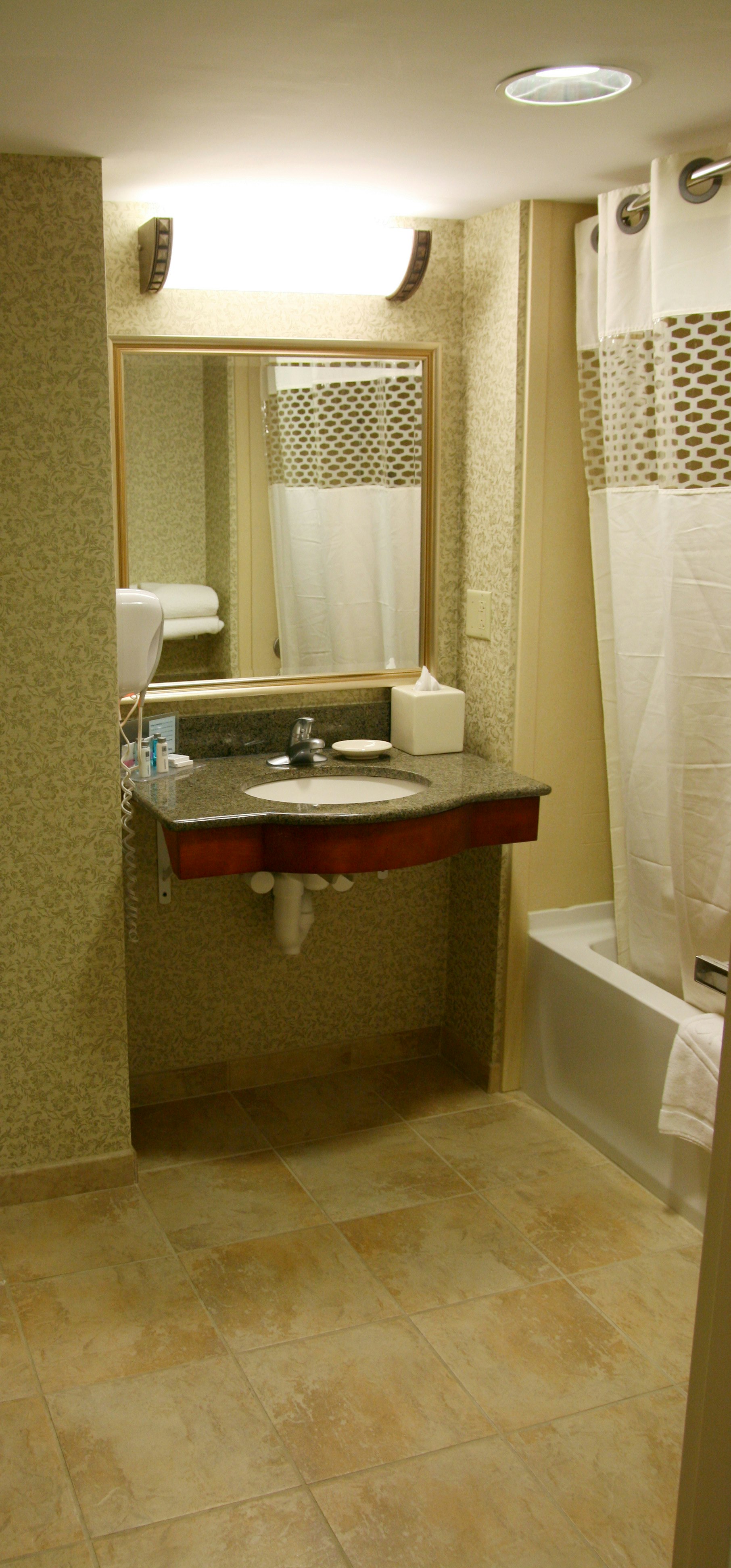 Hampton Inn Easton 61/62