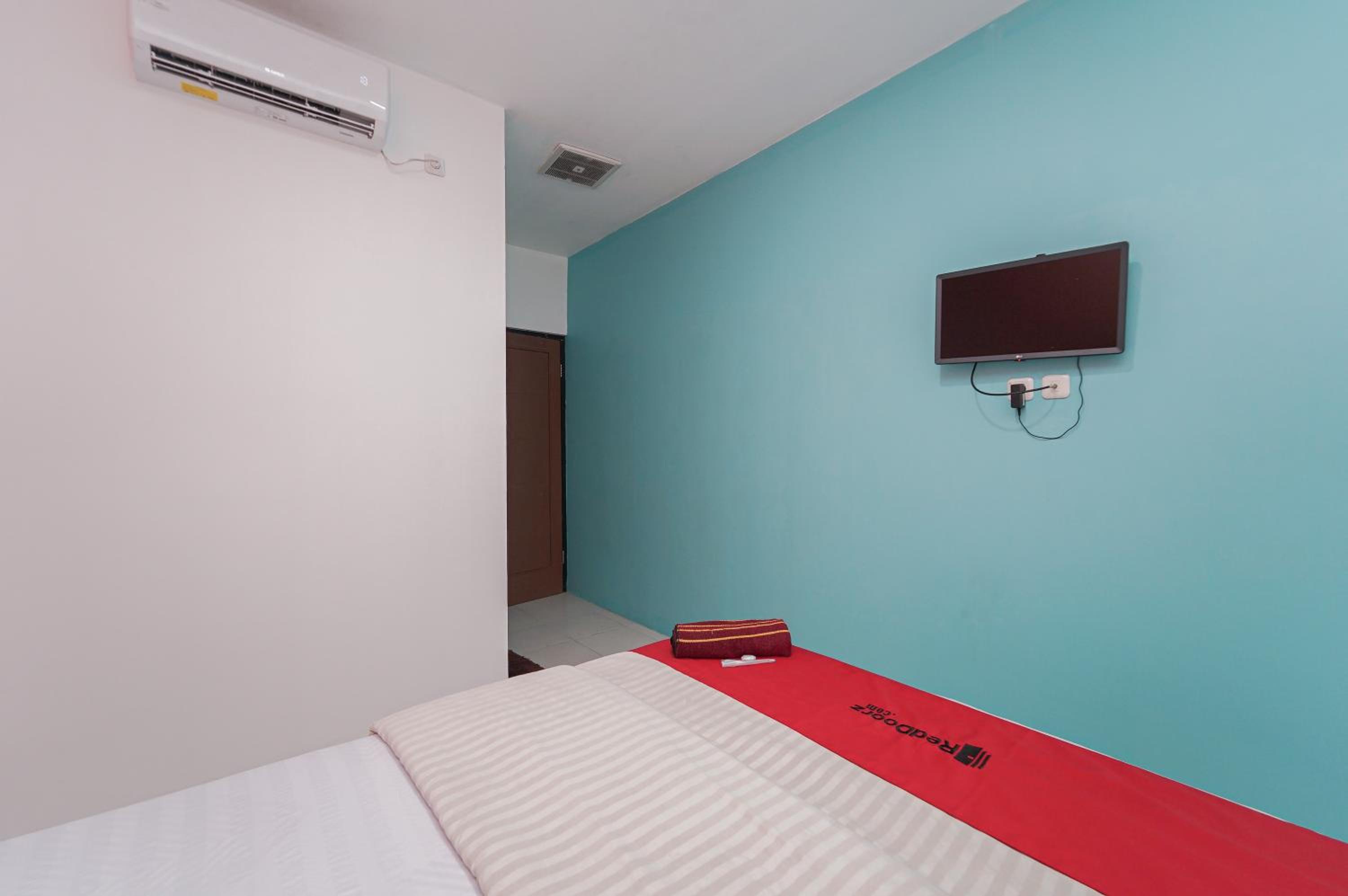 RedDoorz at MN One Residence 8/43