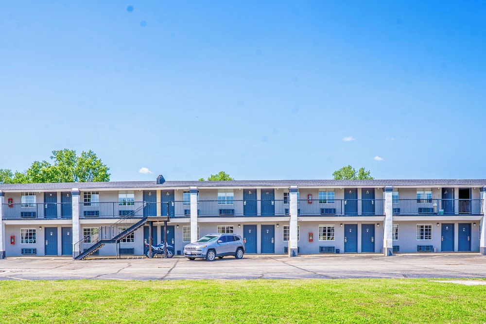 Deluxe Inn & Suites By OYO Miami OK 4/51