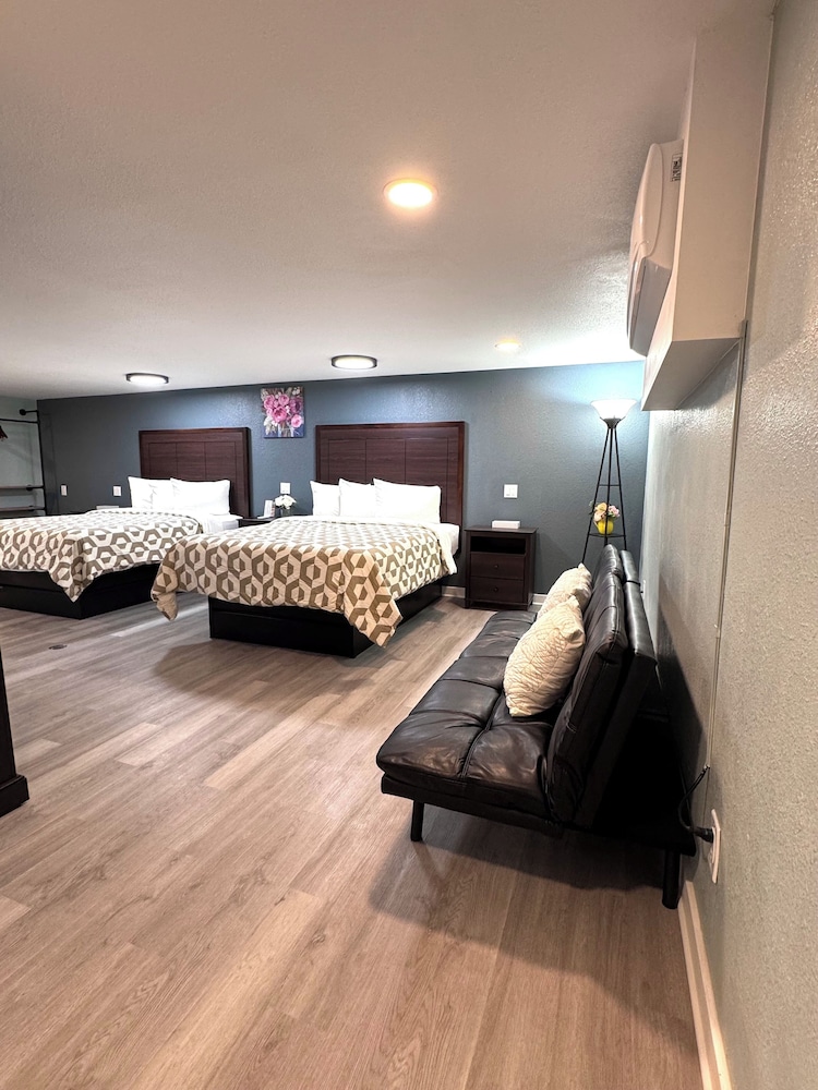 ANNIE OAKLEY MOTEL OAKLEY 16/66